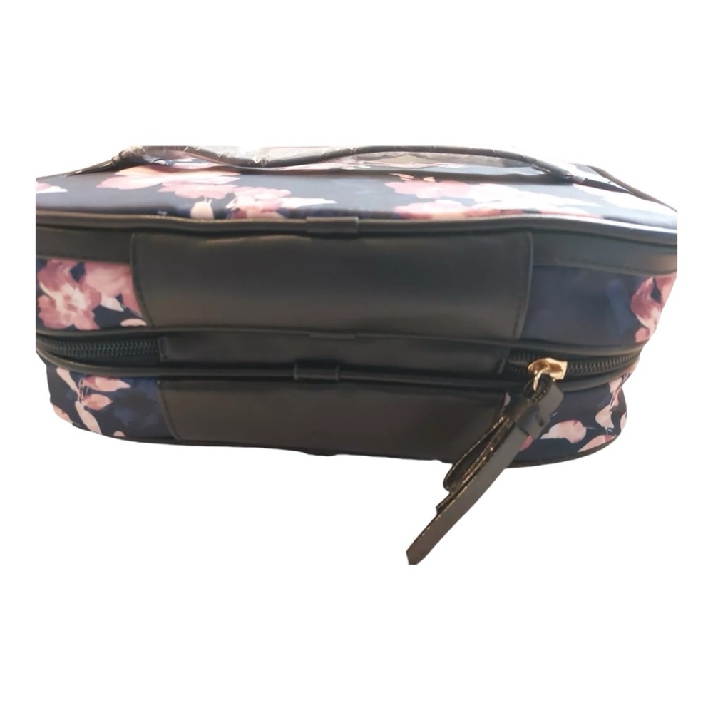Victoria’s Secret The Getaway Weekender Overnight LIMITED EDITION Travel Bag Set - Picture 14 of 14